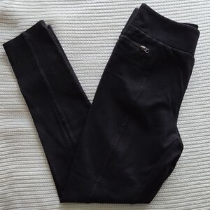 Romeo & Juliet Couture Black Pull On Pants with Zipper Pockets